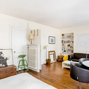 Bel Ile Saint Louis, Centre Homestay Paris
